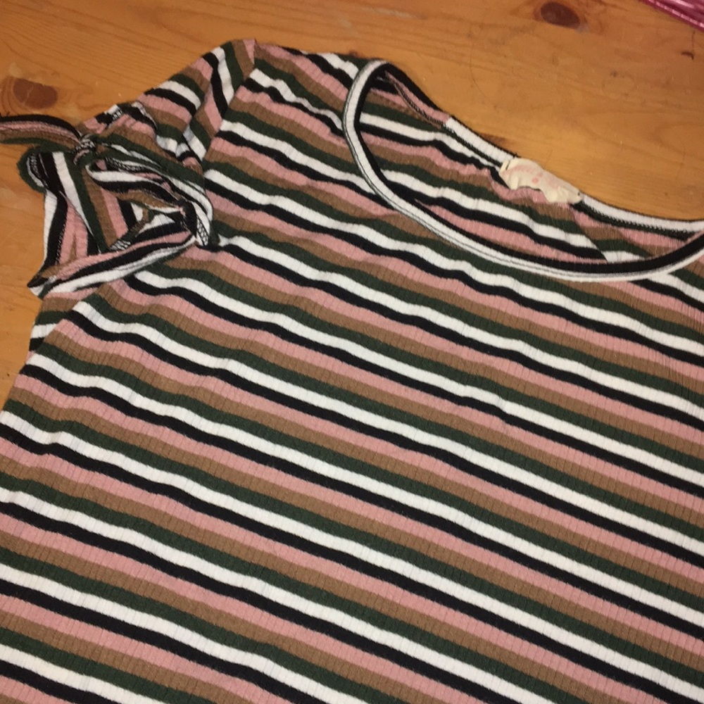 striped tshirt